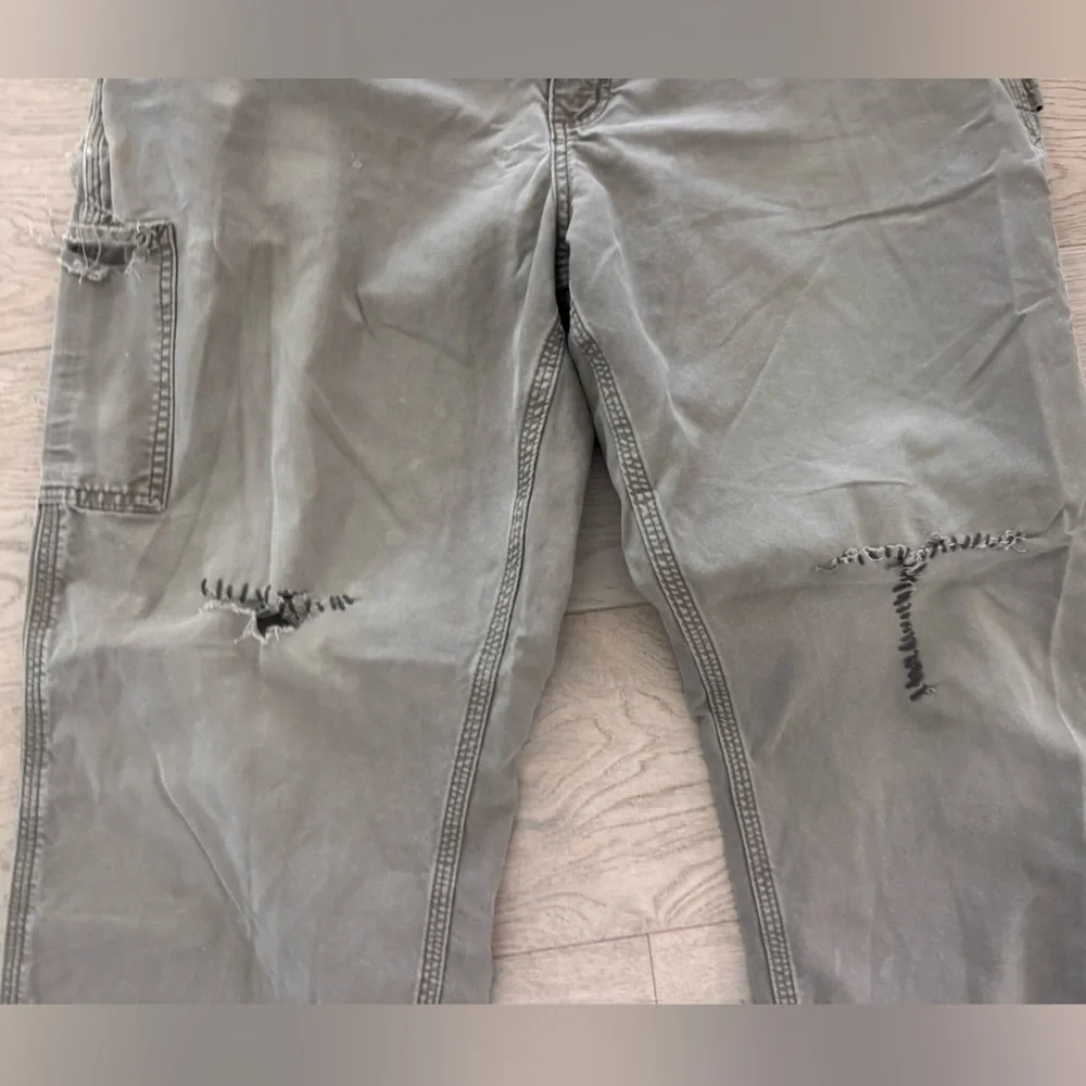 Men’s Carhartt Vintage Loose Original Fit Distressed size 36x34